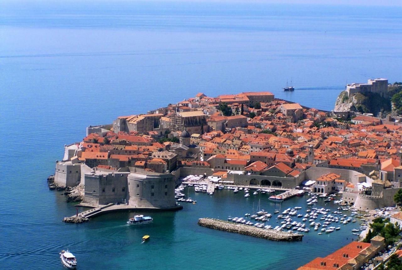 Luxury Apartment At The Beach Dubrovnik Exterior photo